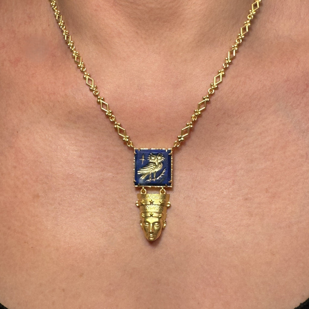 Lapis Lazuli Baykuş ve Nefertiti Büstü Madalyon Kolye