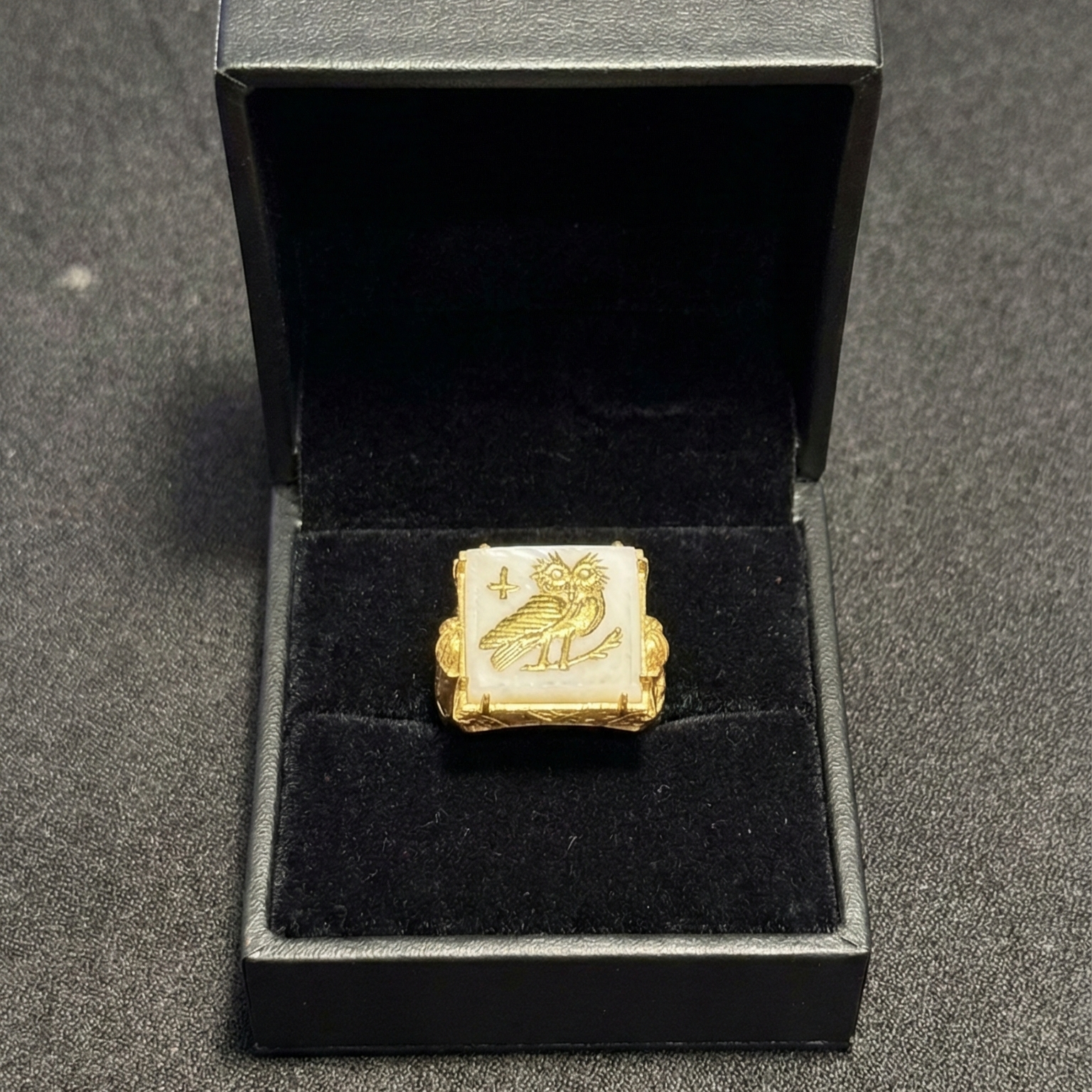 Antik Bilgelik: Baykuş ve Melek Mühür Yüzük